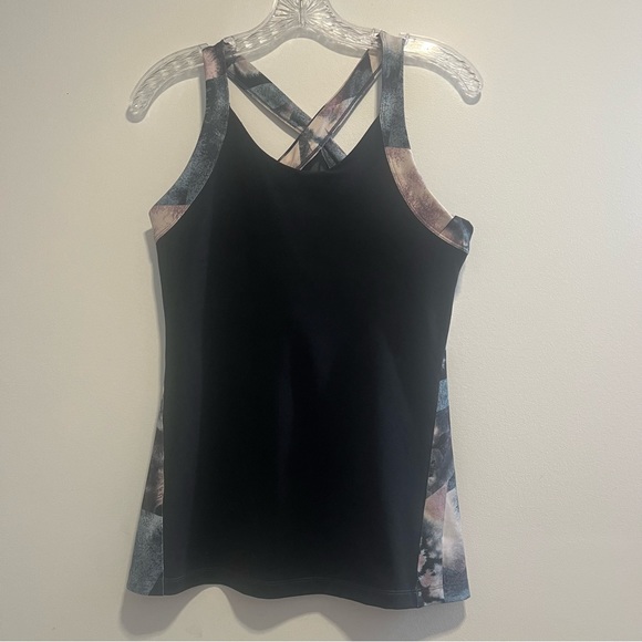 LUCY Sun Salutation Bra Activewear Top - Picture 2 of 10